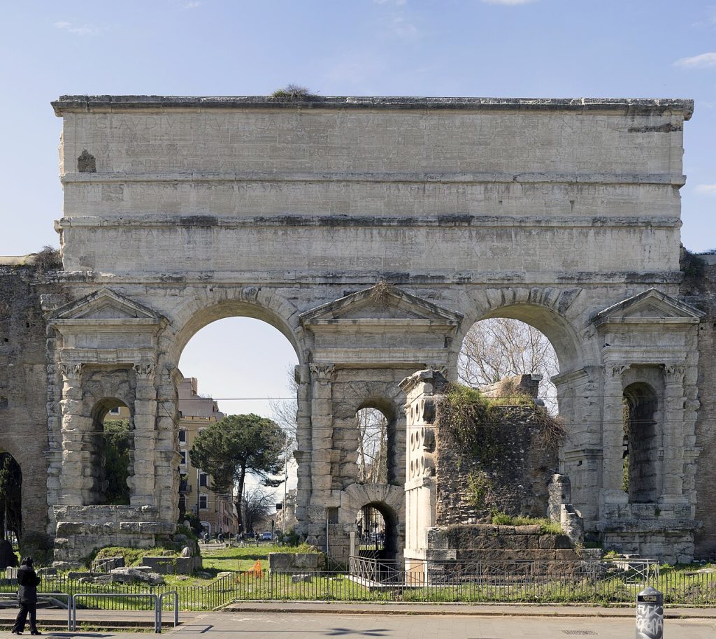 Porta Maggiore a Roma