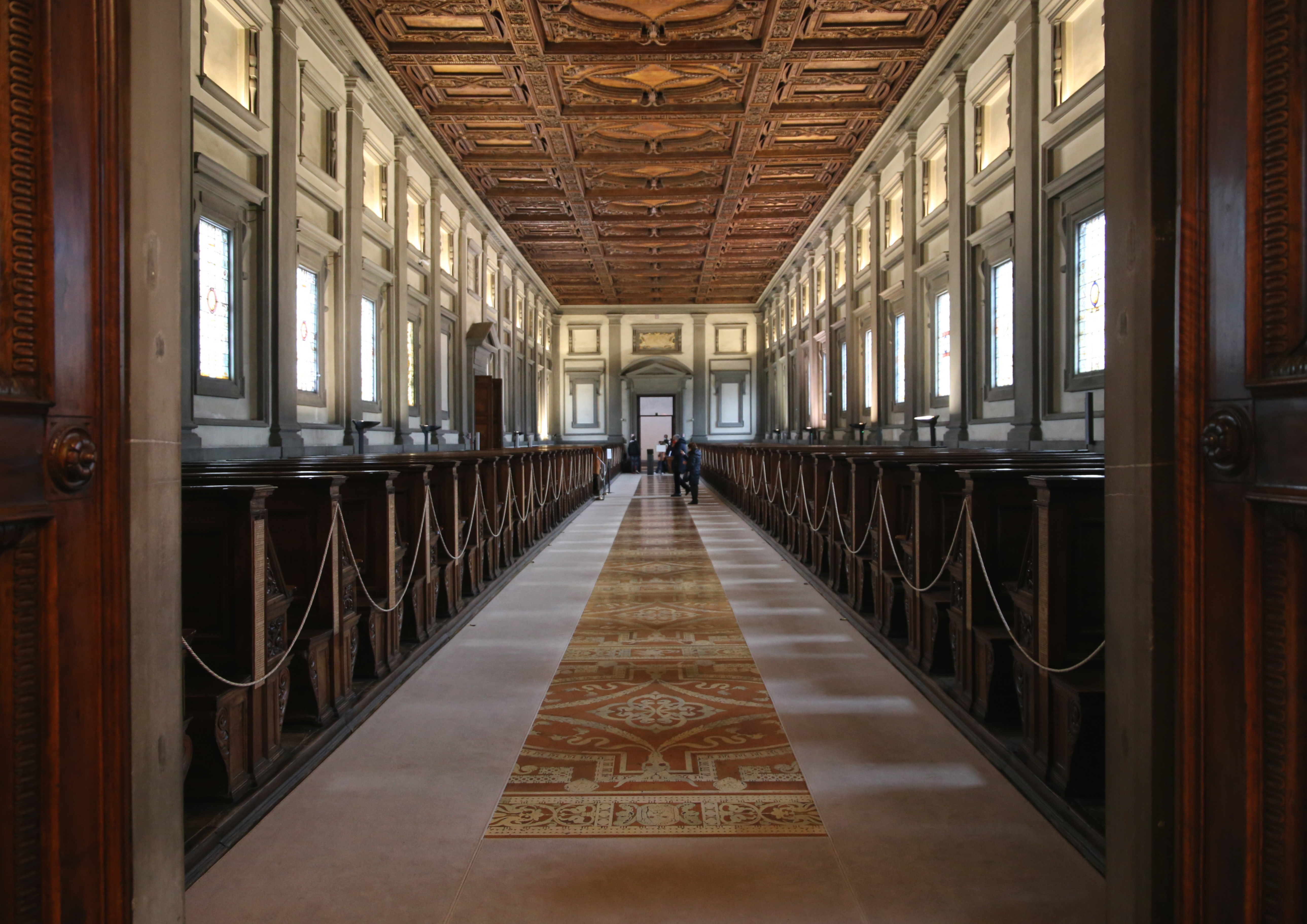 Sala di lettura della Biblioteca Medicea Laurenziana a Firenze