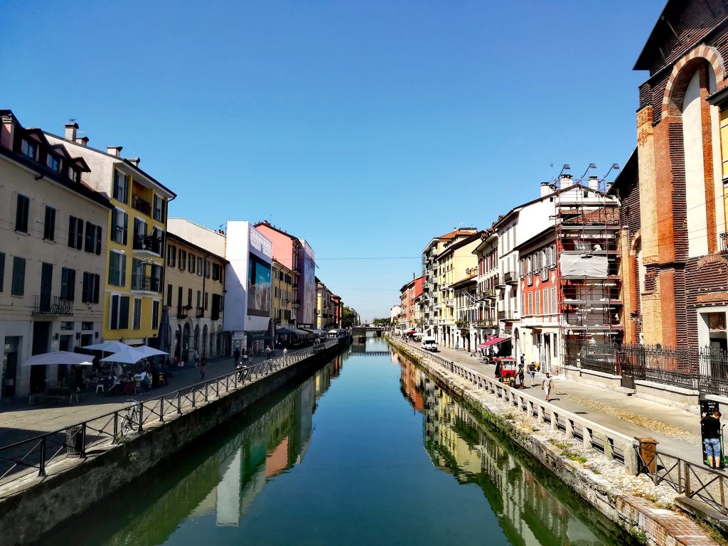 Naviglio Grande in zona Porta Genova a Milano