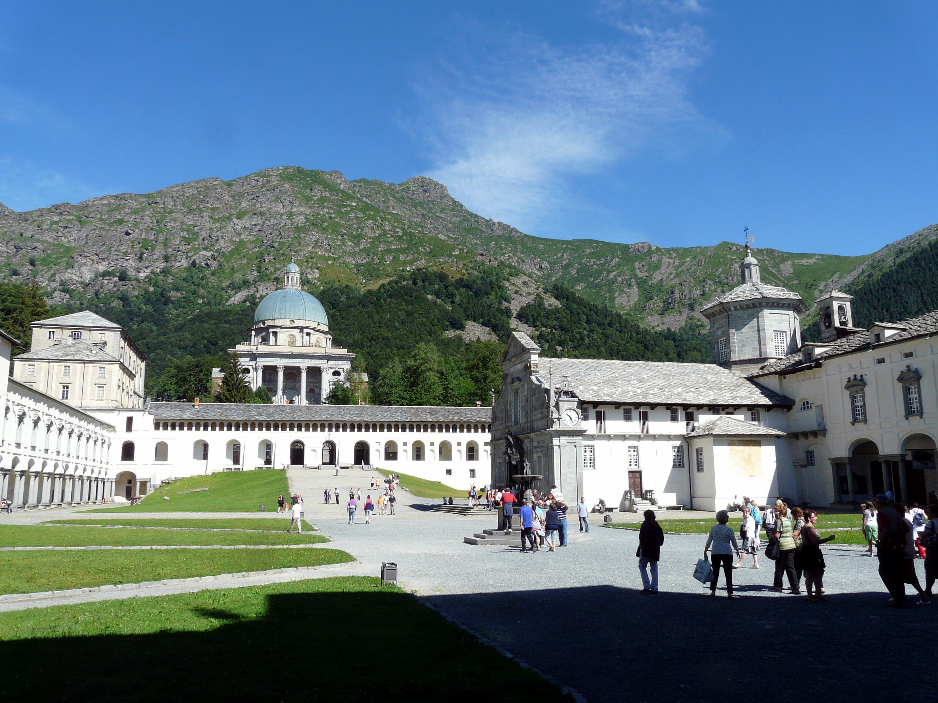 Piazzale Sacro del Santuario di Oropa